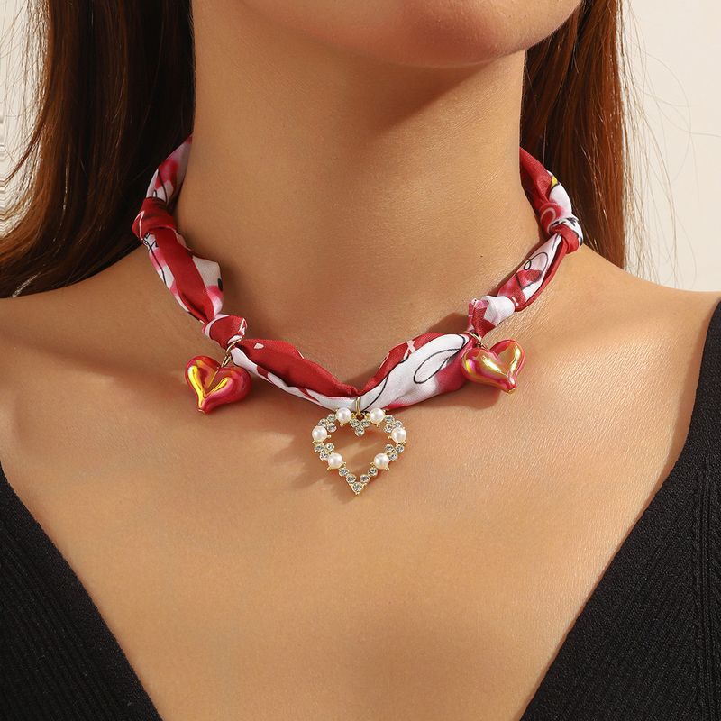 Accessories Versatile Light High-End Multi-Pendant Pearl Scarf Necklace_voghion.com