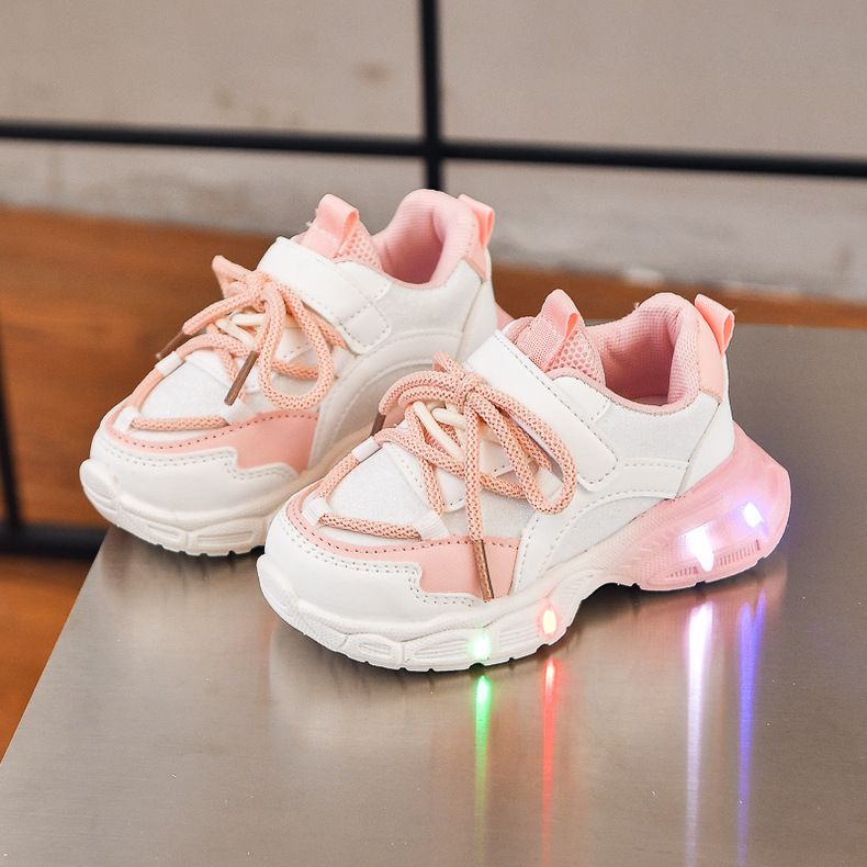 Chaussures de sport coréennes pour filles, printemps-automne 2025, chaussures de course à LED pour enfants, semelles souples, vente en gros_voghion.com