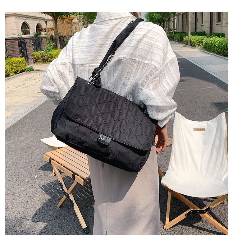 Damentasch 2024 nei Diamantrasterkette kleng Parfum Trend Oxford Stoff Single Shoulder Crossbody grouss Kapazitéit_voghion.com