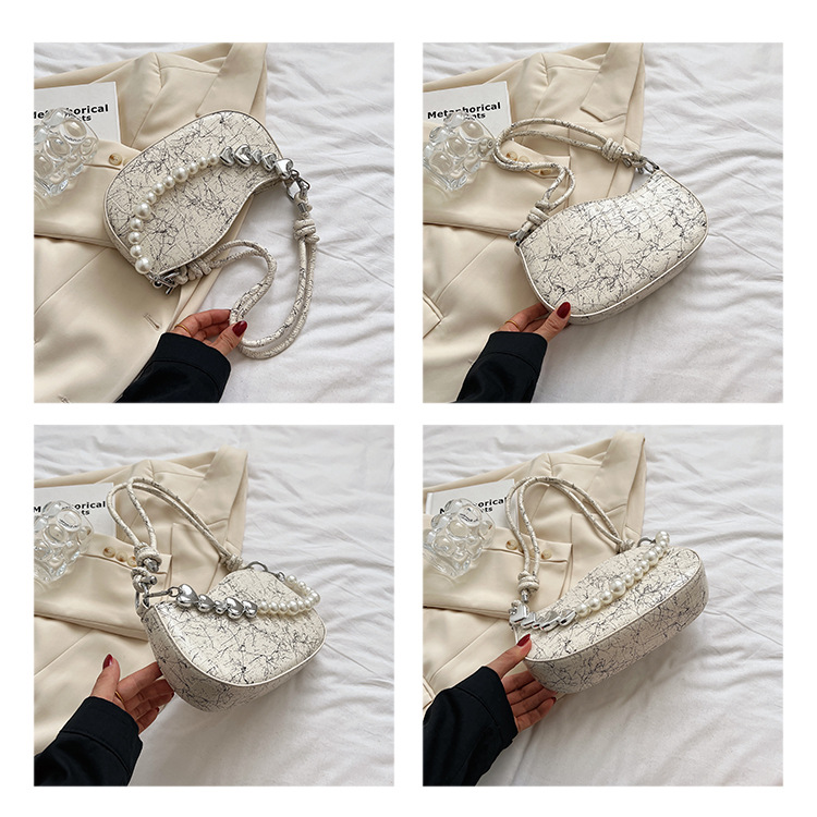 Unterarmtasche Damen 2023 Neues Nischendesign High-End-Perlenschulter-Umhängetasche im ausländischen Stil explosiver Stil kleine quadratische Tasche_voghion.com
