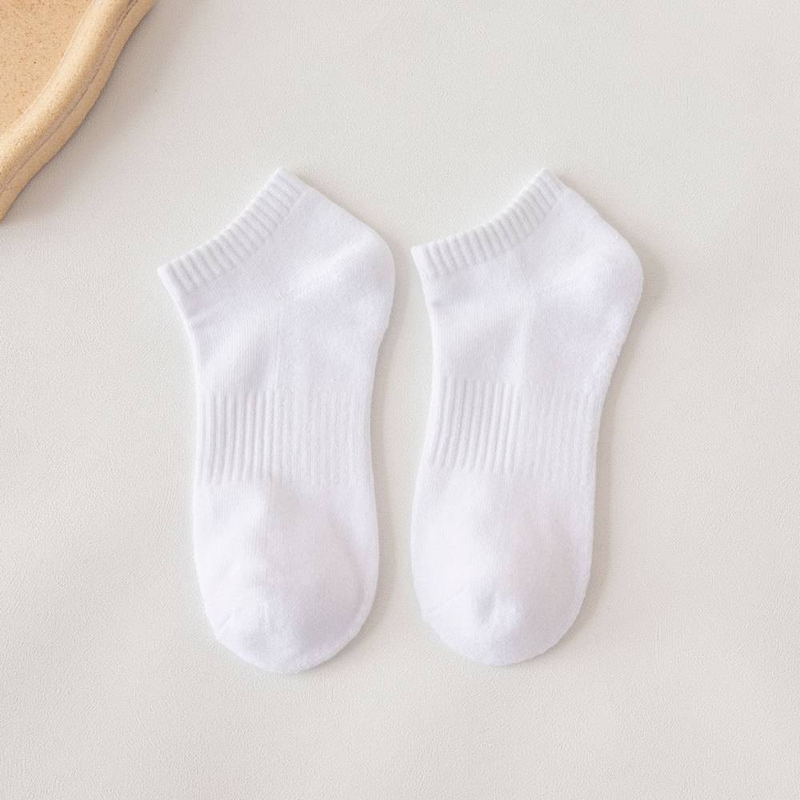 Schwarze und weiße Socken im Ins-Stil, elastisch, schlicht, einfarbig, Baumwollsocken, mittelhohe Socken, atmungsaktive lange Sportsocken für Damen, Paarsocken_voghion.com