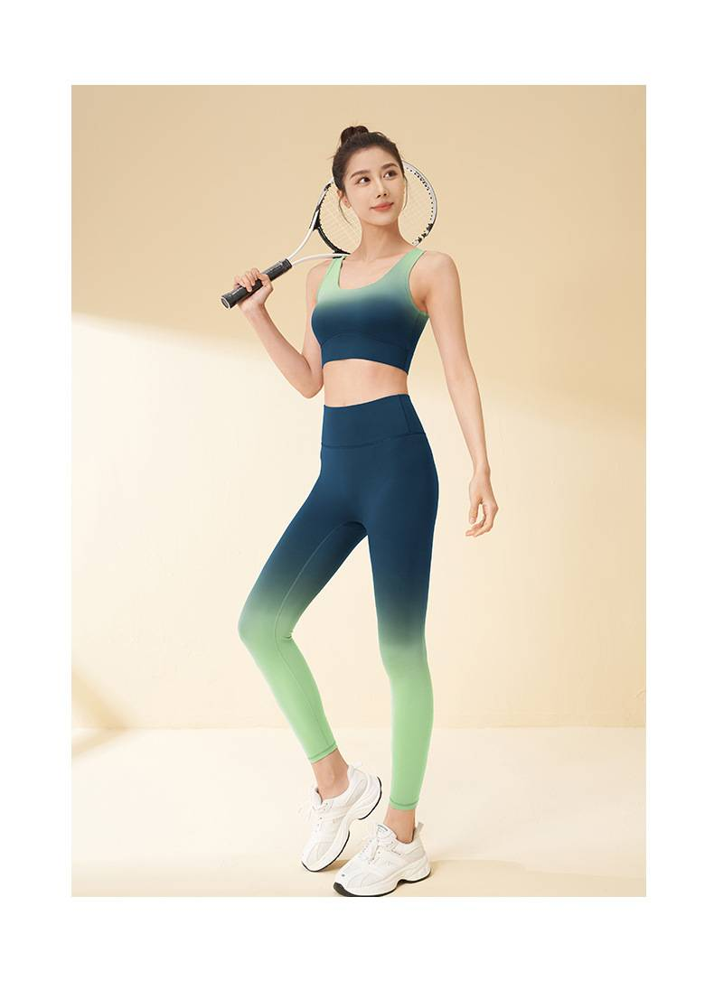 Ombré Yoga Set fir Fraen - Nahtlos Cloud Touch Sportskleeder | Lounge Leggings mat héijer Taille & Cropped Top_voghion.com