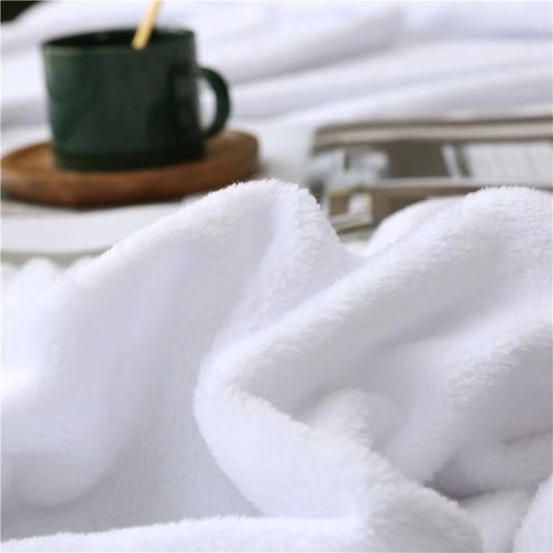 Soft Flannel Throw Blanket - 245GSM All-Season Fleece For Bed, Sofa & Travel, Lightweight & Reversible (1m×0.7m To 2m×2.3m, 12 Colors)_voghion.com
