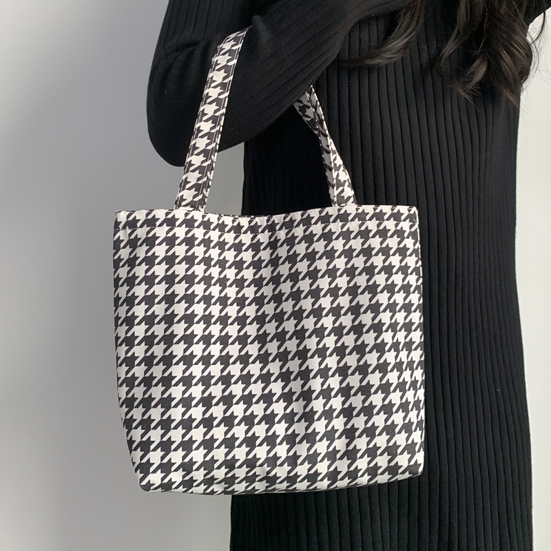 Piccola borsa da trasporto portatile in plaid da pranzo floreale letterario e fresco, borsa in stoffa da passeggio_voghion.com