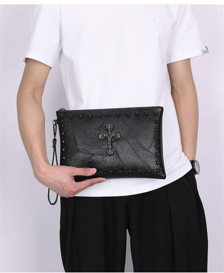 Men's Skull & Crossbones Studded Handbag – Vintage PU Leather Messenger Bag With Spikes, Large Capacity For Daily Essentials & 8-Inch Tablet_voghion.com