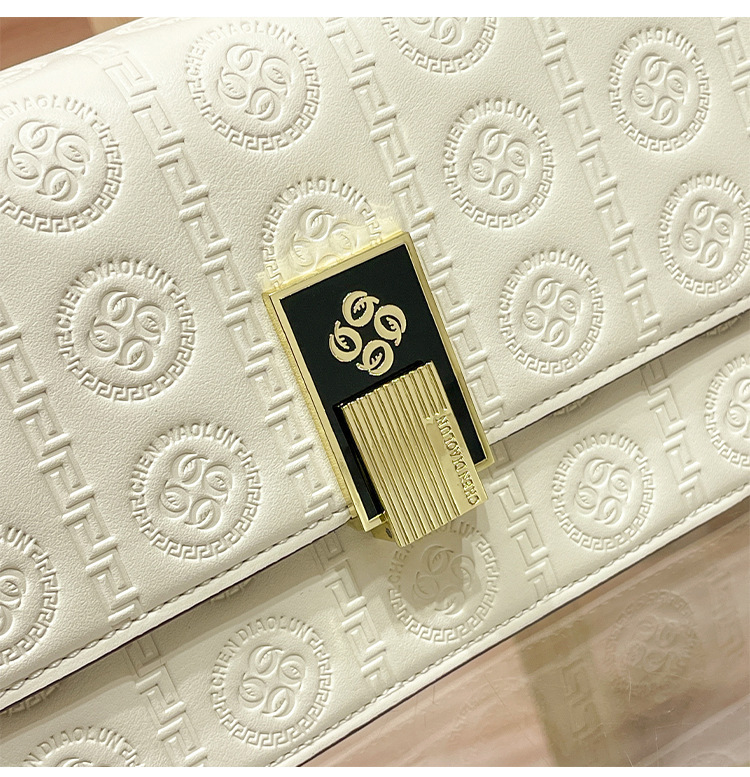Borsa quadrata senior da donna di nuova moda, senso della borsa a tracolla con catena a tracolla temperamento a spalla singola di lusso leggero_voghion.com