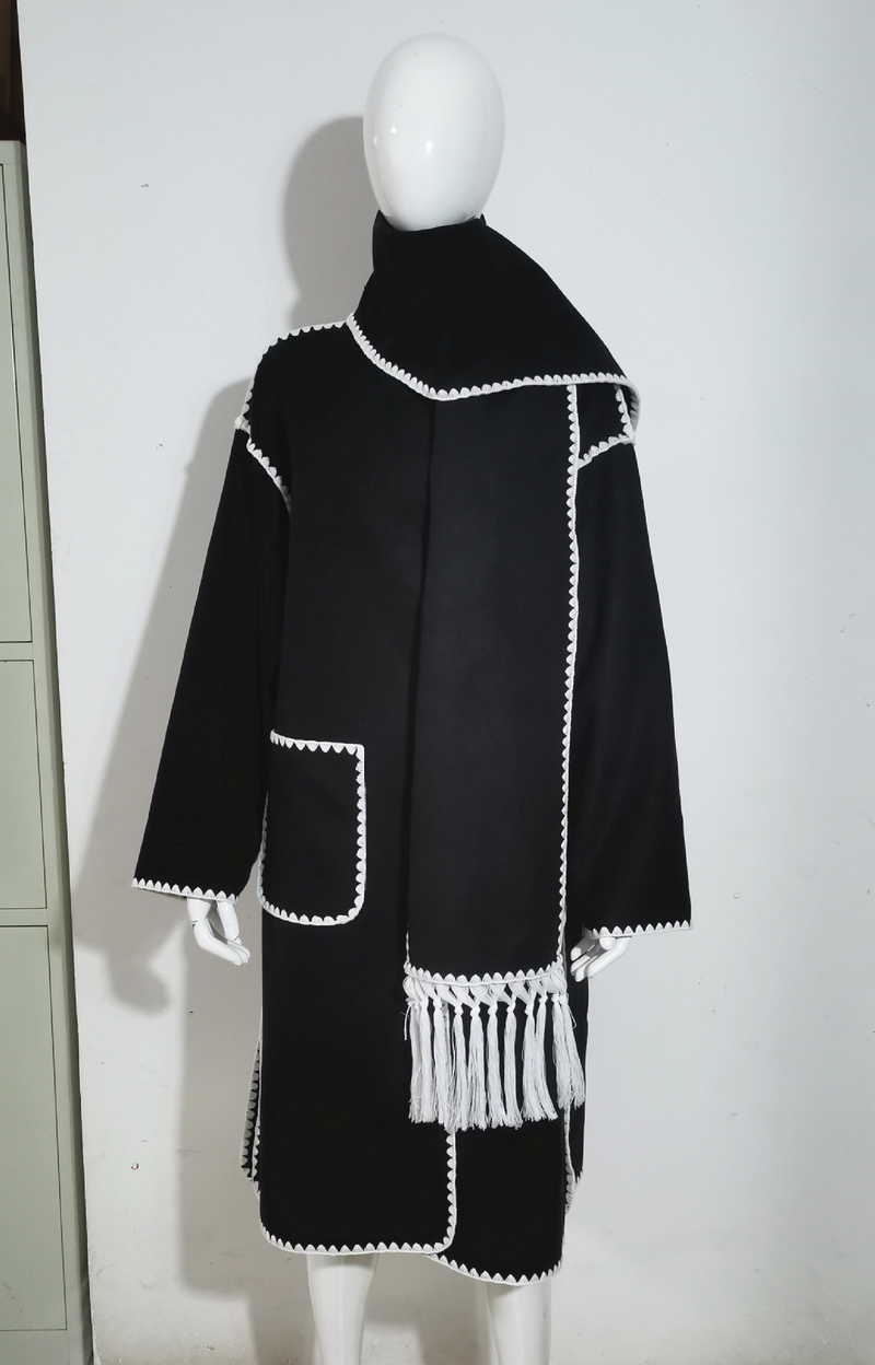 Abbigliamento da donna Maniche lunghe in lana double face con sciarpa e nappe, top lunghi e giacche a vento_voghion.com