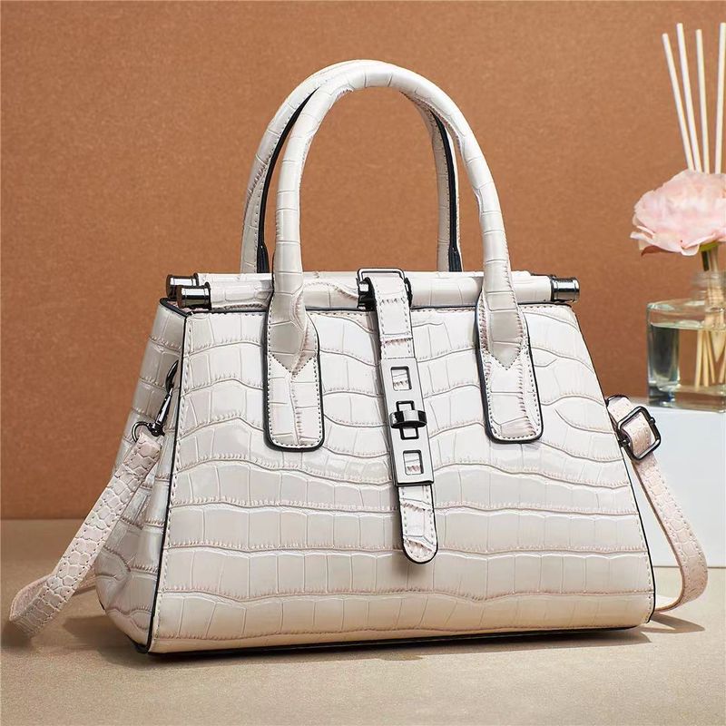 Fashionabla enkel moderväska för kvinnor med stor kapacitet Modehandväska Crossbody-väska_voghion.com