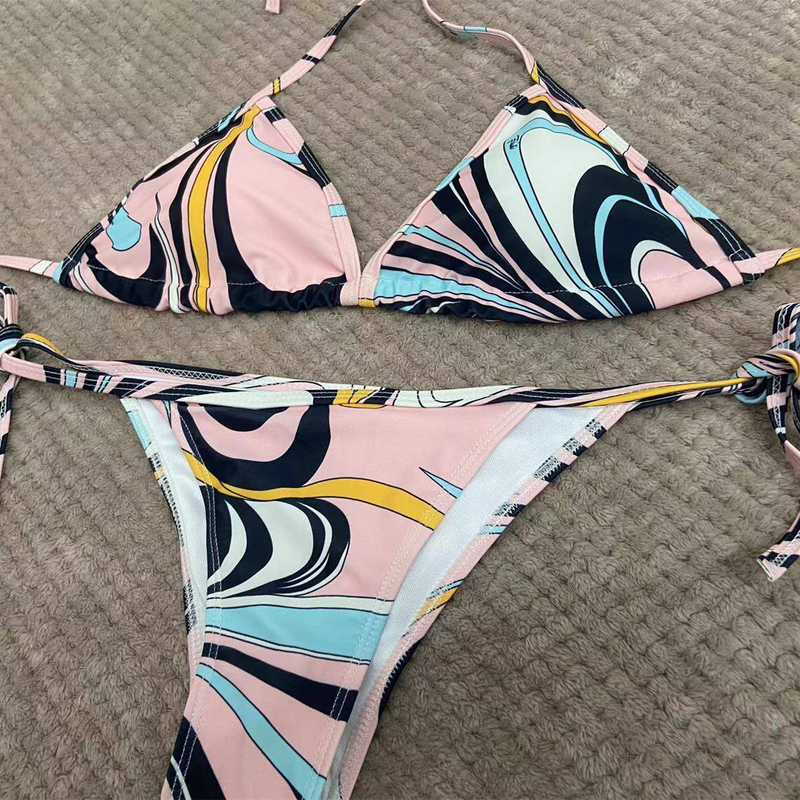 Slim-Fit Triangel Bikiniöverdel för Dam - Bokstavstryck & Magtäckande Design För Små Byst_voghion.com