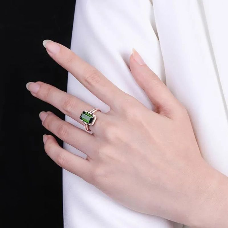 Natürlicher quadratischer grüner Turmalinring für Damen, luxuriöses Sterlingsilber mit Smaragd und Smaragd eingelegt, verstellbare Öffnung_voghion.com