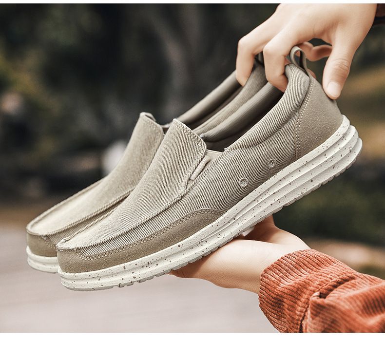 Nouveaux mocassins en toile de grande taille, chaussures décontractées en tissu populaires pour le printemps et l'été, chaussures pour hommes ultra légères_voghion.com