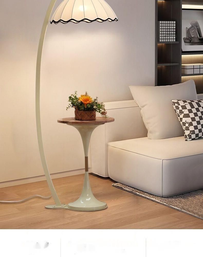 Hoogwaardige artistieke design visvloer woonkamer bank Amerikaanse vintage sfeer staande tafellamp_voghion.com