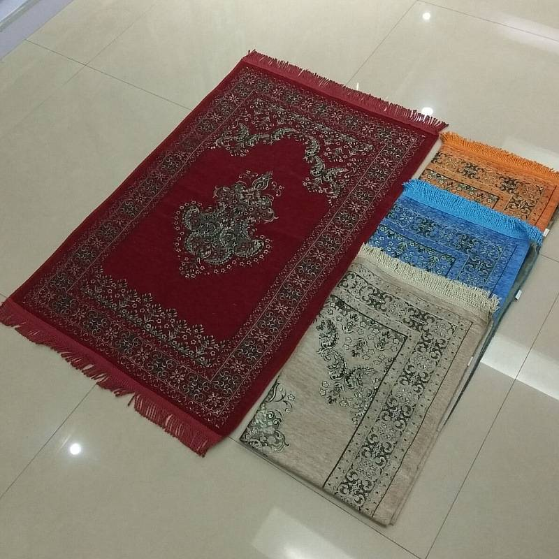 Coperta da pellegrinaggio tessuta in ciniglia, coperta da culto, coperta da preghiera_voghion.com