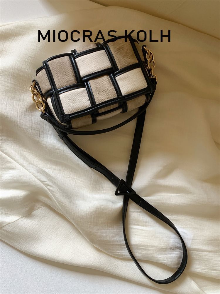 Nanfeng Saint Martin Art Exhibition Woven Bag Women's 2023 New High End Small Design Sense One Shoulder_voghion.com