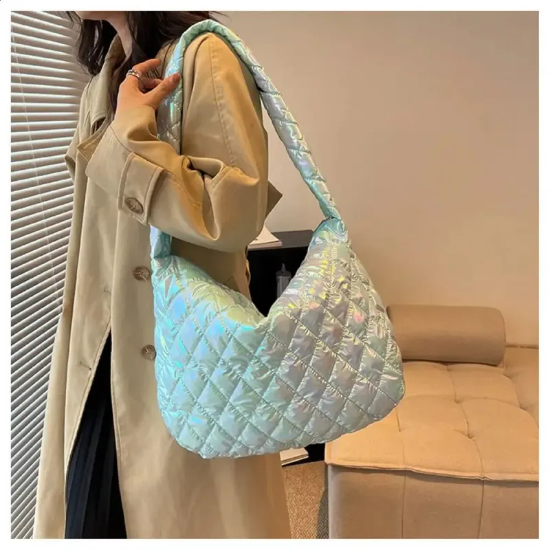 Fashion Laser Multi-color Diamond Pattern Shoulder Cotton Pad Handbag Messenger Bag 240827_voghion.com