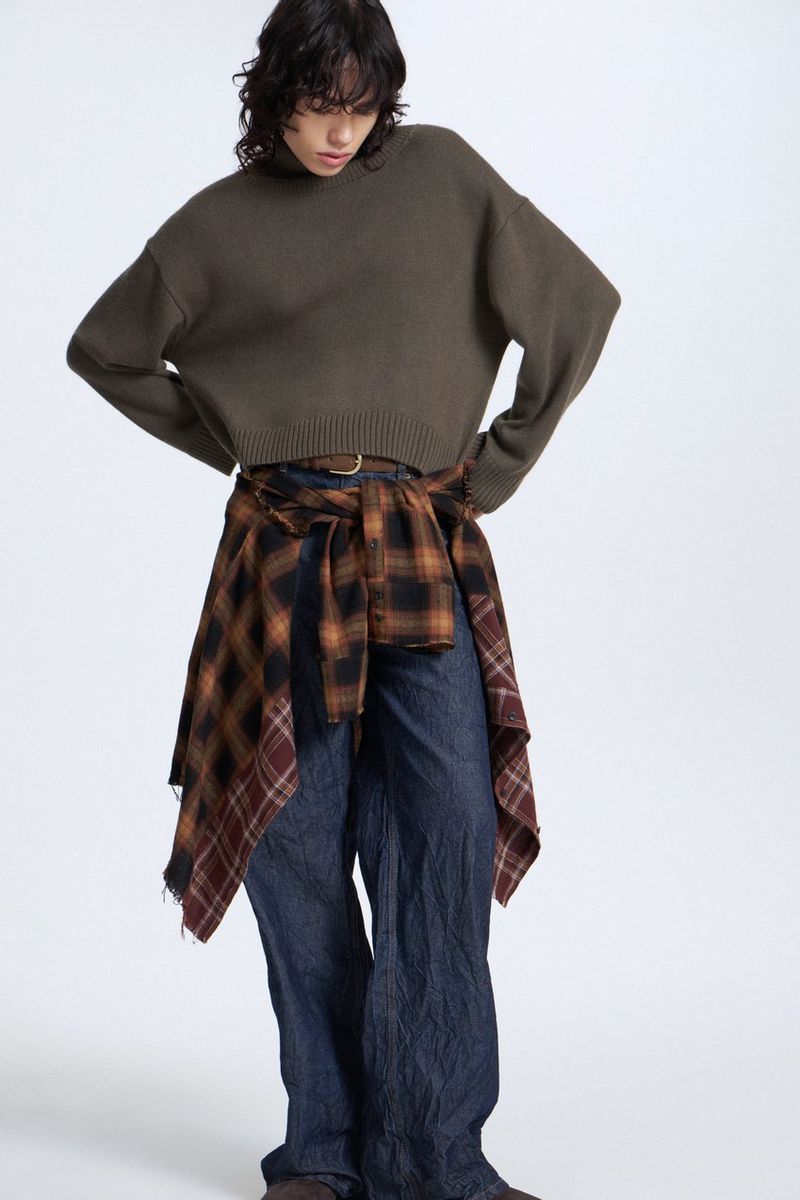 Gemütlicher, übergroßer Strickpullover mit hohem Halsausschnitt für Damen – weiche Viskosemischung, lässiger, lockerer Schnitt, kurzer Cropped-Stil (Pink, Zitronengelb, Kaffee)_voghion.com