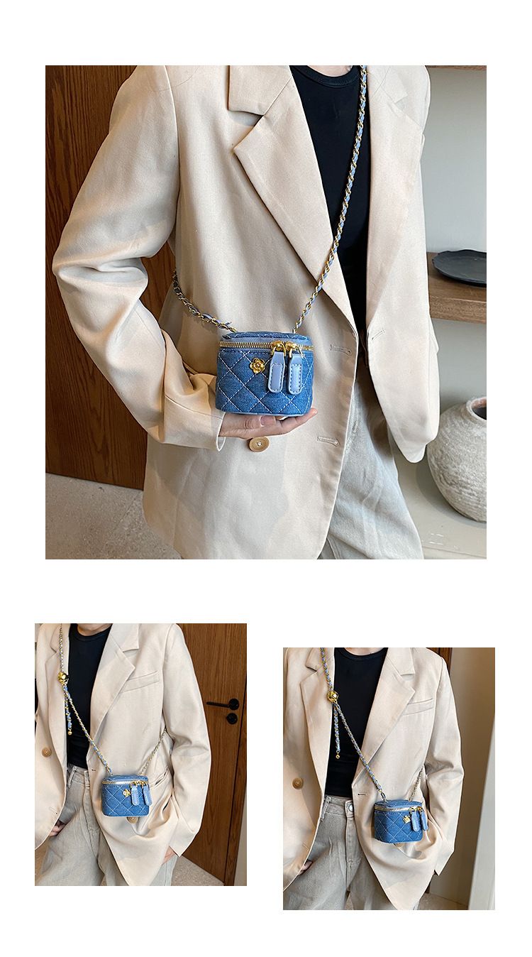 Xiaoxiangfeng Mini Lingge Chain Shoulder for Women 2024 New and Fashionable Crossbody Bag, Popular on the Internet,_voghion.com