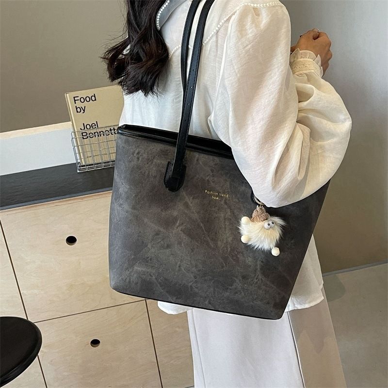 Trendy Oversized Tote Bag For Women - PU Leather Shoulder Bag With Gold Foil Print, Spacious XL College Book Bag For Daily Commute & Casual Outings_voghion.com