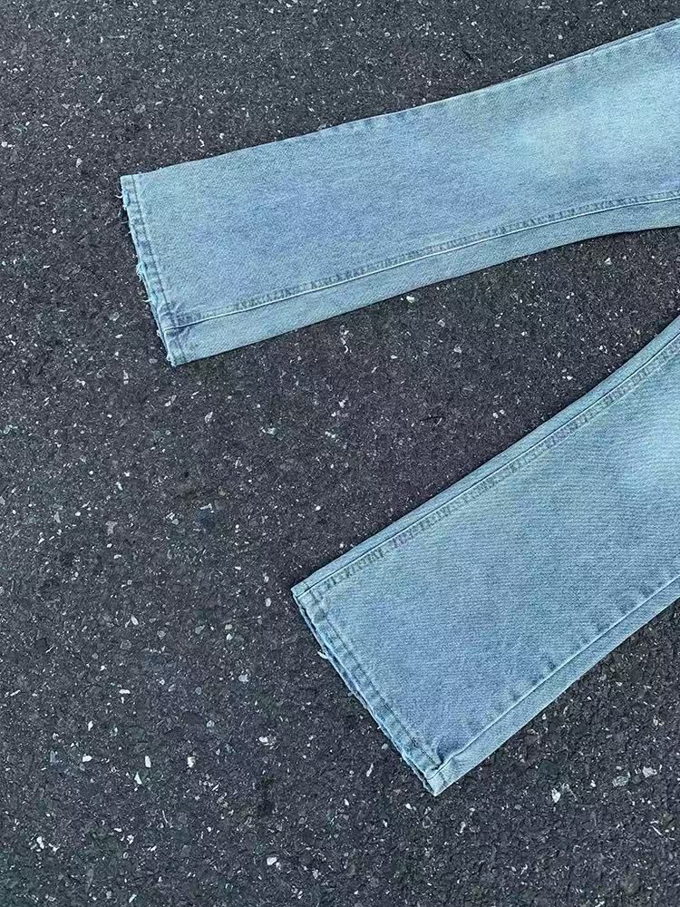 Hellblaue Vintage-Jeans für Herren, Retro-amerikanisches Straight-Leg mit dezentem Schlag, High-Street-Mode für Jugendliche, verwaschener Denim_voghion.com