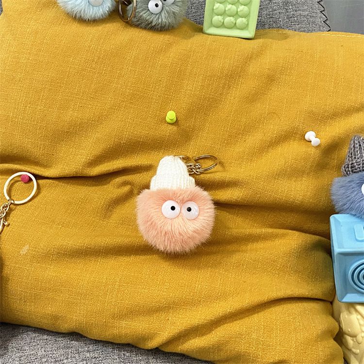 Τσάντα Γούρι Διασημότητα Άσχημο Χαριτωμένο Μικρό Μπρελόκ με Μπαλάκια Άνθρακα Χαριτωμένο Κινούμενα Σχέδια Λούτρινη Τσάντα Κρεμαστό Μπρελόκ Αυτοκινήτου Αξεσουάρ Κινητού Τηλεφώνου_voghion.com