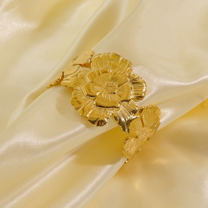 Exaggerated Hip Hop Flower Titanium Open Instagram Style Polishing Shining 14K Gold Stainless Steel Bracelet_voghion.com