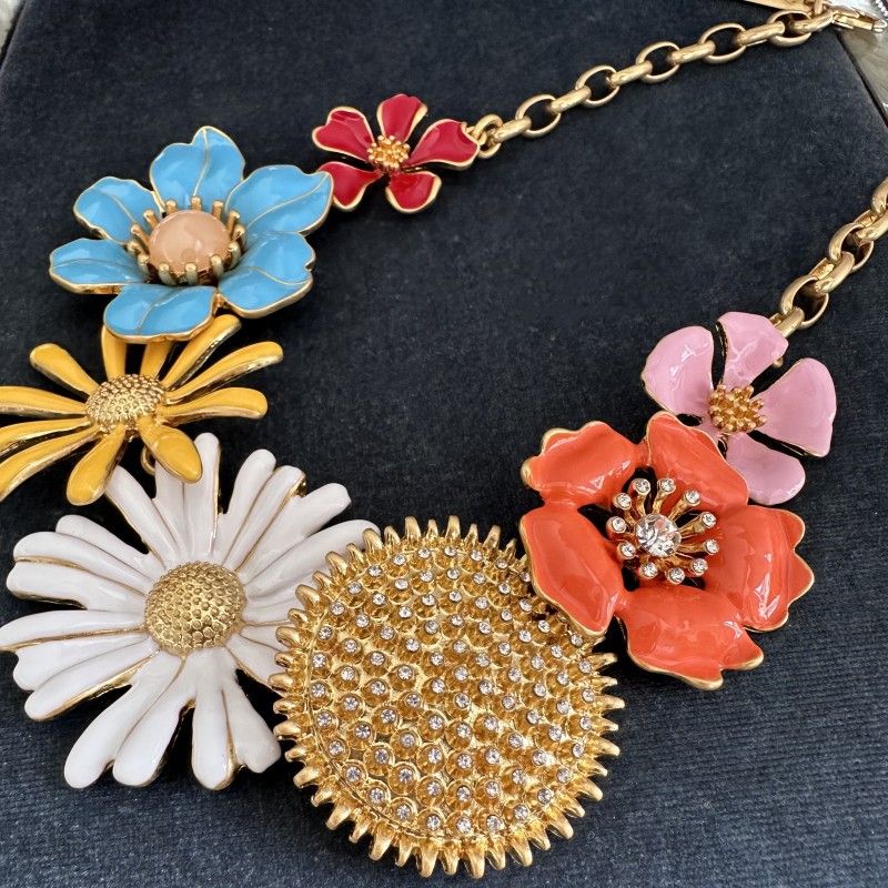 OS Fashion Kua Zhang Retro Grande Colore Opaco Dipinto a Mano Smalto Smalto Grande Margherita Fiore Collana Gioielli da Banchetto_voghion.com