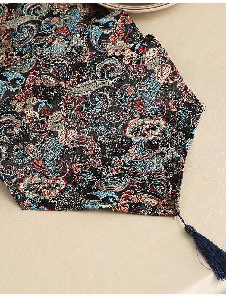 Classic Elegant Table Runner - Premium Fabric Dining Table Decor For Home Long Decorative Tablecloth_voghion.com