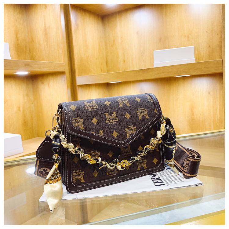 Bag Women's Bag 2023 New Niche Design Retro Small Square Bag Net Red Fashion all-match one-shoulder diagonal handbag_voghion.com