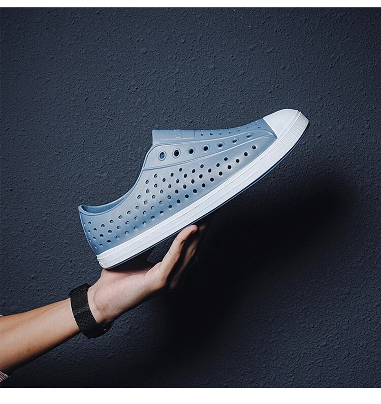 Nouveau Trou chaussures Couple Graffiti hommes et femmes sandales colorées adulte loisirs Baotou respirant sable_voghion.com