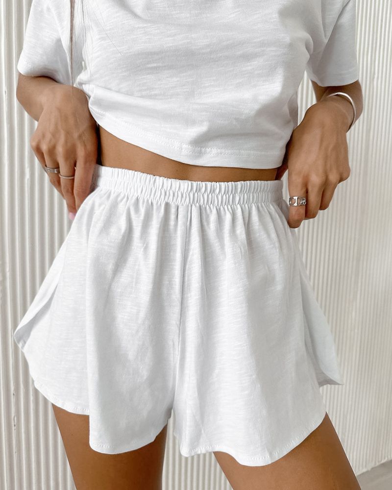 Pyjama deux pièces en tricot avec short fendu et manches courtes, couleur unie, col rond, vêtements d'intérieur pour femmes, printemps 2024_voghion.com