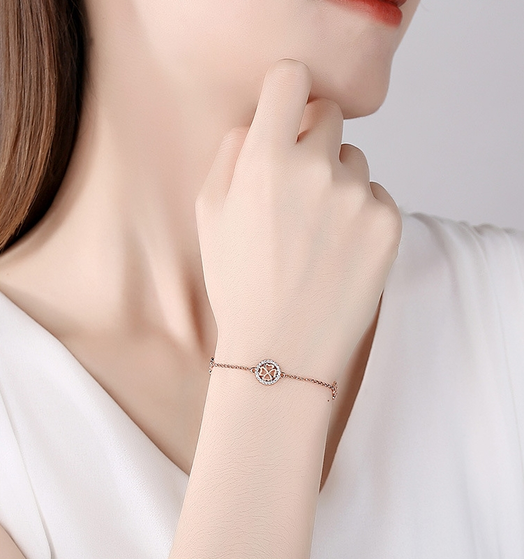 Damenschmuck Glücksklee-Armband aus 925er Sterlingsilber, Sternplatte, kurzes Geburtstagsgeschenk für die Freundin, einfacher Stil_voghion.com