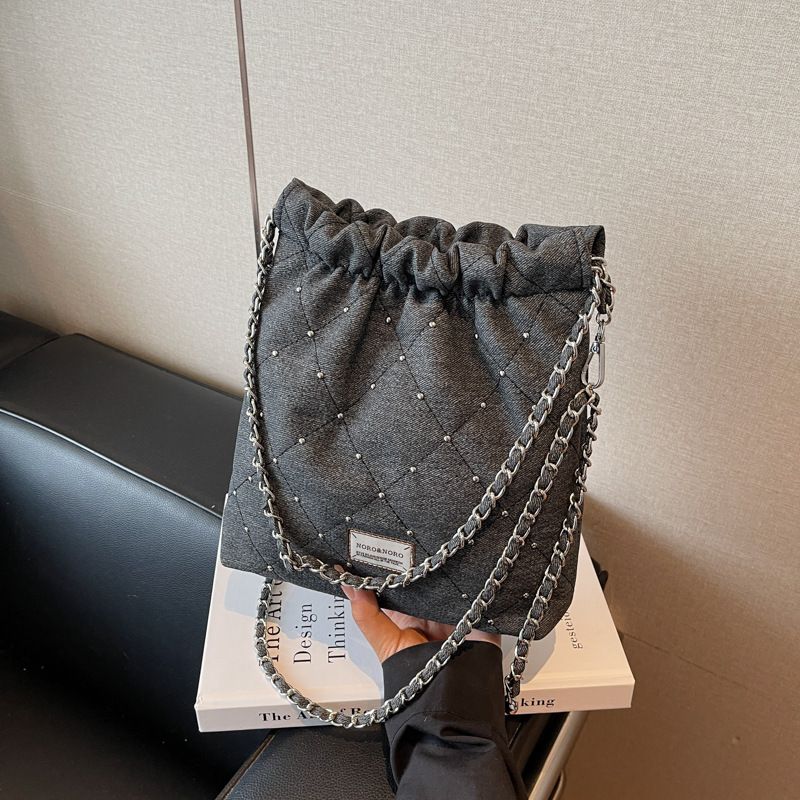 Nuova borsa a secchiello plissettata da donna, autunno inverno 2025, con tracolla a catena in tela, di alta qualità_voghion.com
