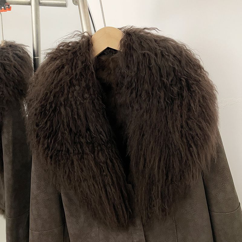 Kurzer Damenmantel aus Wildleder und Kunstpelz mit echtem Lammfellkragen und Kaninchenfellfutter, trendige Winterjacke für Streetwear und Ausgehen_voghion.com
