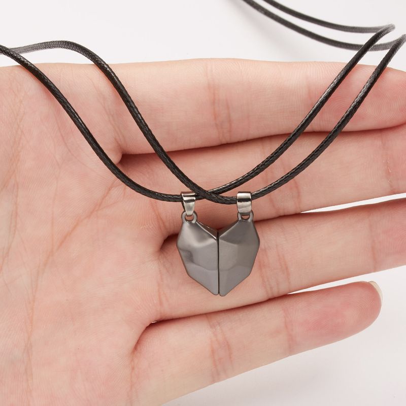 Creative Wishing Stone Splicing Magnetic Heart Versatile Couple Necklace In Stock_voghion.com