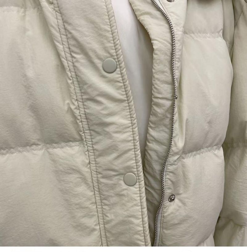 Übergroßer Winter-Puffermantel im koreanischen Stil – Lange Steppjacke mit abnehmbarer Kunstpelzkapuze (S-XL, Schwarz/Creme/Hellblau)_voghion.com
