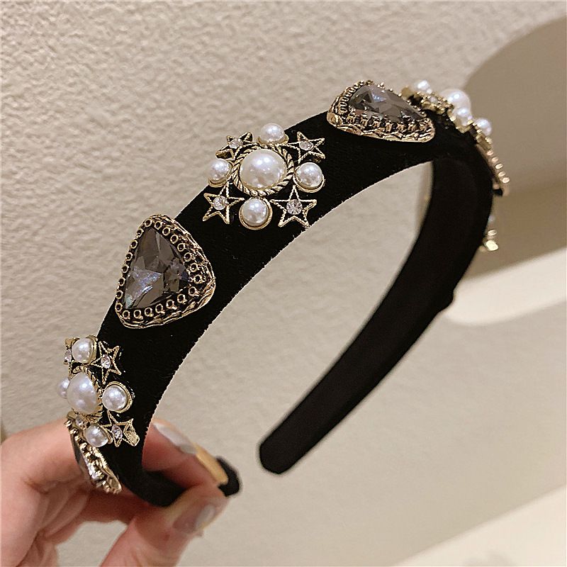 Moda per ragazza con clip per capelli a compressione femminile con testa di perle di fascia alta in velluto barocco coreano_voghion.com