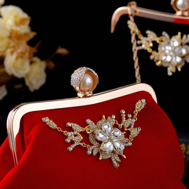 Pochette de soirée luxueuse ornée de strass et dotée d'une bandoulière chaîne, élégante pochette de mariage pour les mariées et les robes qipao_voghion.com