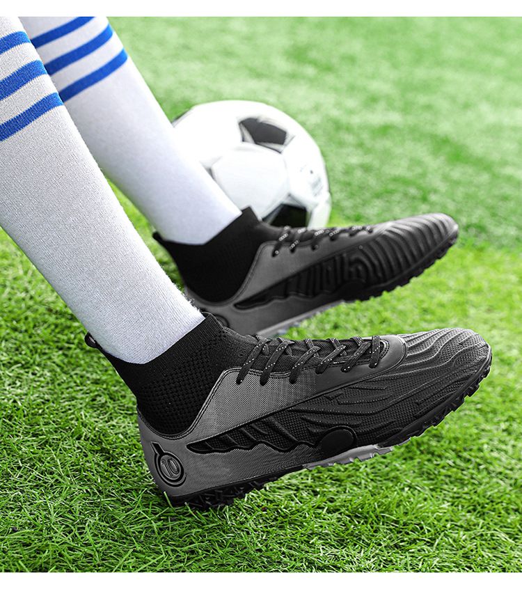 Large Size Football Shoes Men's High Top Junior Student Game Training Shoes Artificial Turf Nails_voghion.com