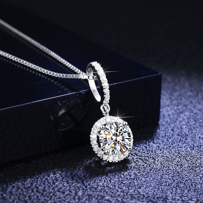 Tancise Luxus-Persönlichkeits-Silber-Moissanit-Anhänger-Halskette für Damen, klassisches Tide-Party-Geschenk_voghion.com
