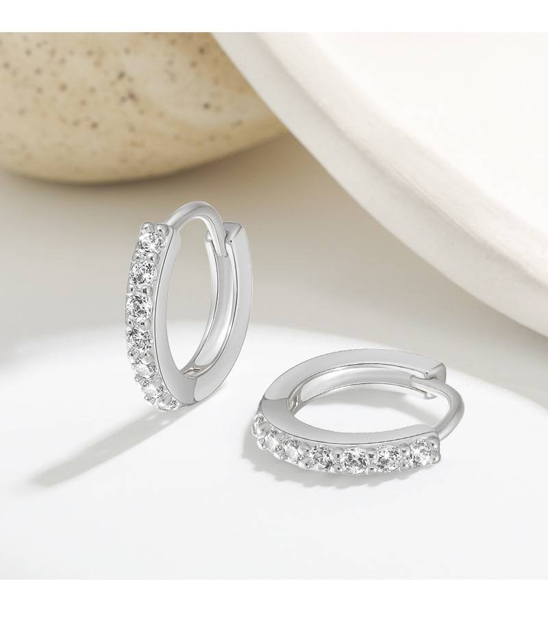Versatile earrings with simple circular earrings European and American style trendy women sweet diamond studded single row circular earrings_voghion.com