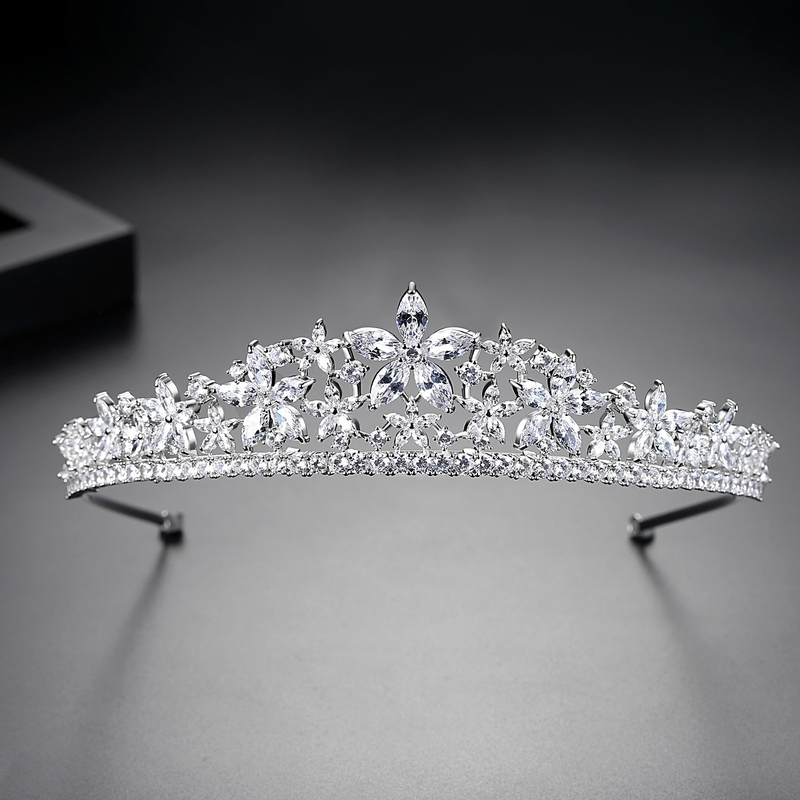 Elegante tiara da sposa in cristallo - Corona floreale da sposa di ispirazione vintage per le donne, perfetta per spose, balli di fine anno e occasioni speciali_voghion.com
