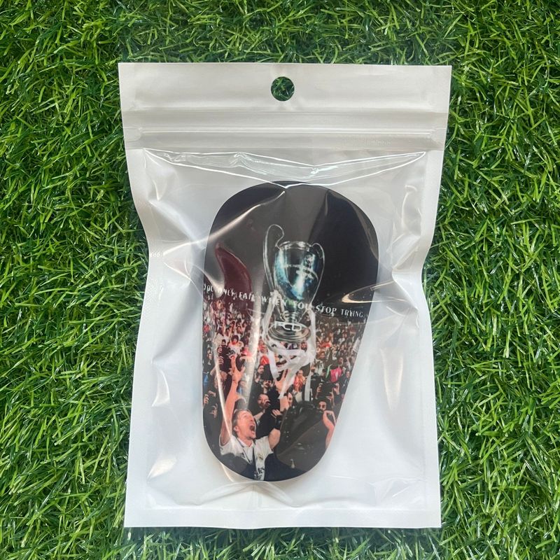 Mini parastinchi da calcio - Protezioni leggere per le gambe da calcio per ragazzi, design traspirante e antiscivolo (8-12 cm) - Regolabili in 3 misure_voghion.com