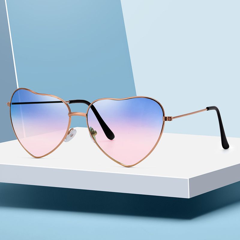 1PC Women Heart Shape Sunglasses Brand Designer Men Metal Frame Sun Glasses Vintage Gradient Ocean Lenses UV400 Shades_voghion.com