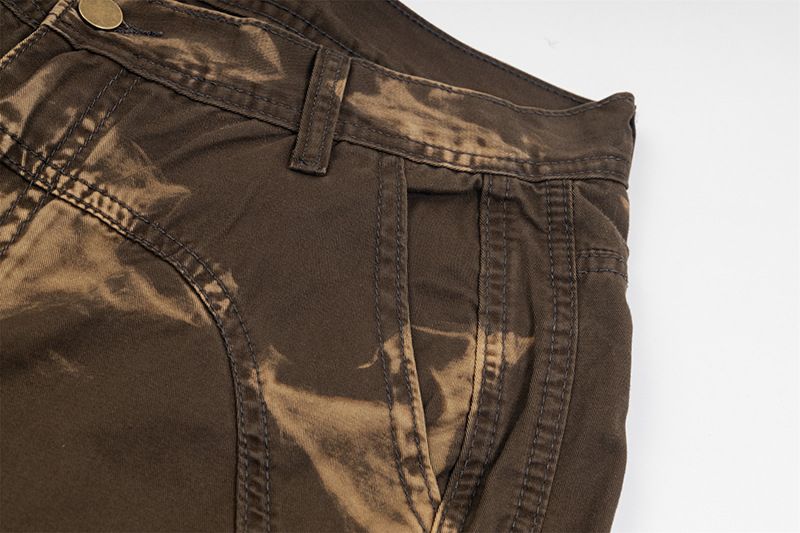 Herrenbekleidung High Street Hip Hop Vibe Schlanker Funktionsoverall für Damen und Herren mit Retro-Flammendesign und locker ausgestellter Jeanshose_voghion.com