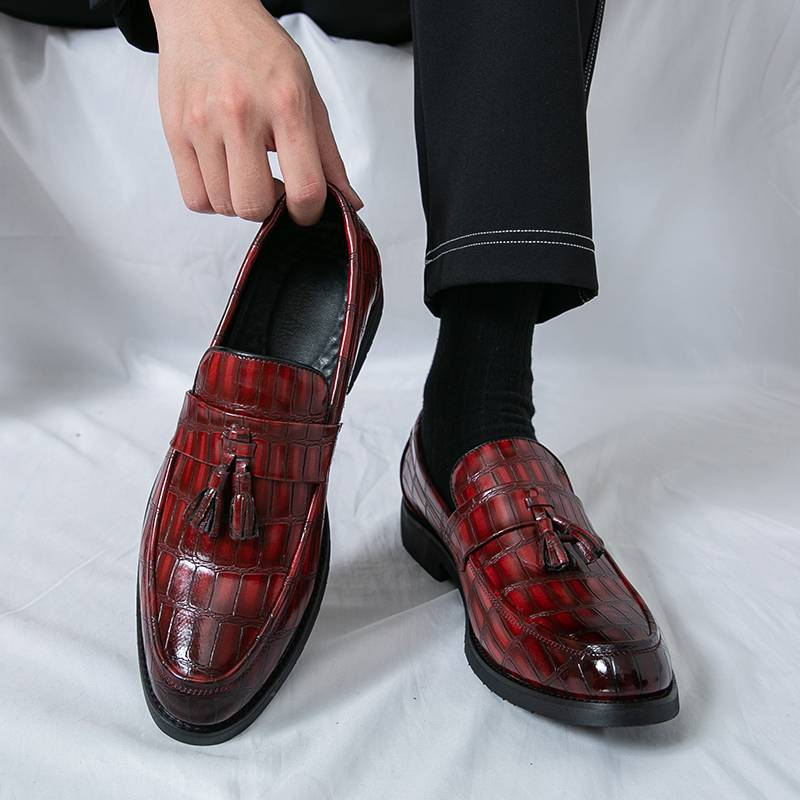 Neue Mode aus echtem Leder Quaste Business Casual Loafer Schuhe für Männer Schwarze Business Formale Lederschuhe für den täglichen Büro Casual Herrenschuhe für Dr_voghion.com