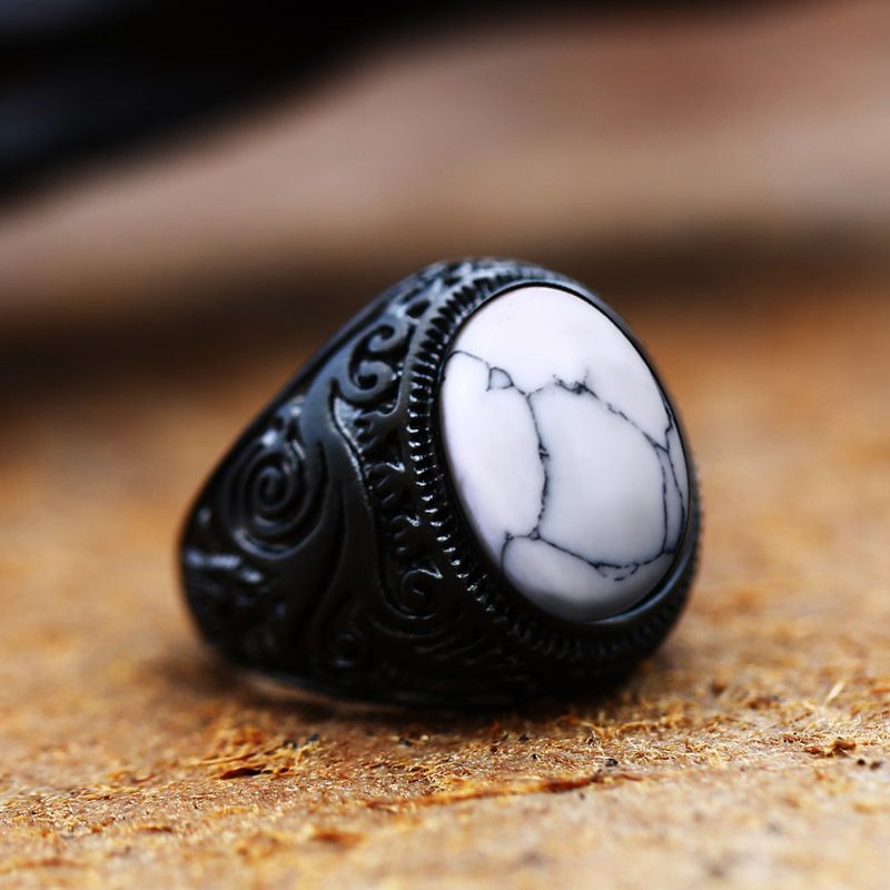 Anello da uomo Beier in acciaio inossidabile con intarsi intagliati e fusione di titanio galvanizzato nero_voghion.com