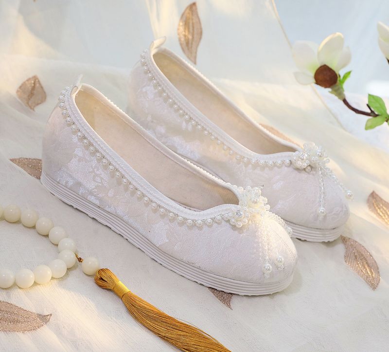 Damenschuhe für den Sommer, neuer Stil, antiker Stil, passende antike Kostüme, bestickte Damenschuhe, Schuhe mit erhöhter Quaste_voghion.com