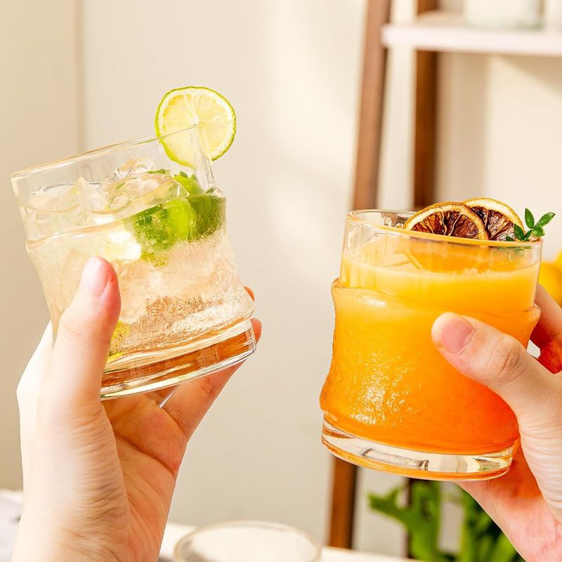 Copos de uísque - Copo de cristal soprado à mão premium para uísque escocês, bourbon e coquetéis (design de base grossa com pegador de gelo e capacidade para 280 ml, utensílios de bar elegantes)_voghion.com