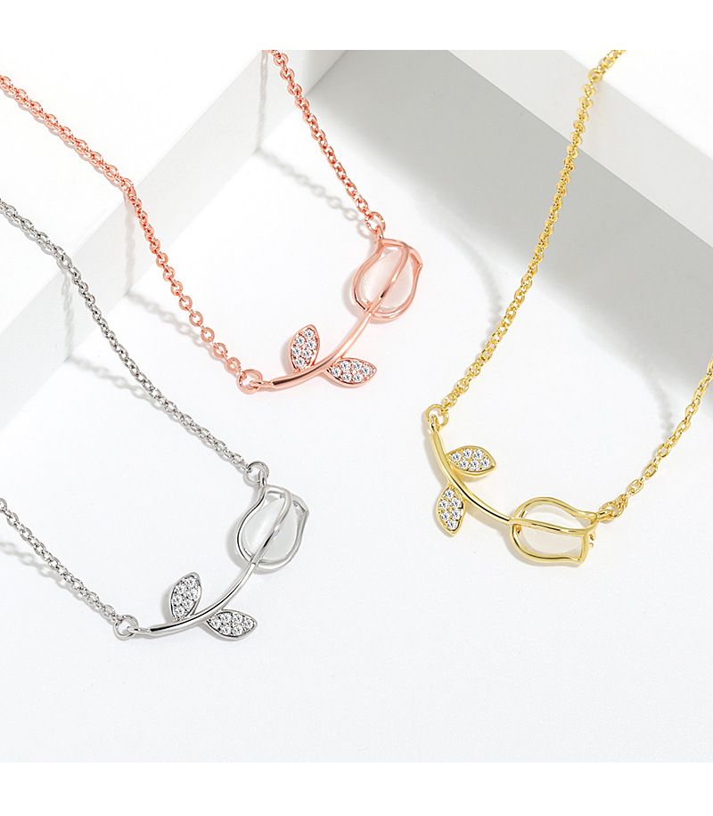 Opal Rose Pendant Collarbone Chain Niche Design High-end Chalcedony Tulip Necklace_voghion.com