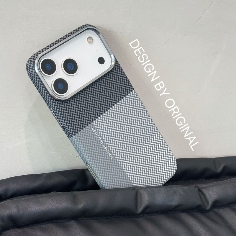 Compatible With IPhone 17 Pro Max Phone Case Skin Feel Magnetic Kevlar Pattern Color Block IPhone 16 Protective Cover_voghion.com